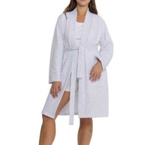 DAYDREAMS by Berkshire Home Soft Triple Knit Robe Dove Grey Size M NWT - Picture 1 of 5